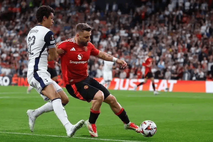 焦点战前瞻！曼联VS热刺：红魔三连胜冲四，热刺残阵迎生死考验